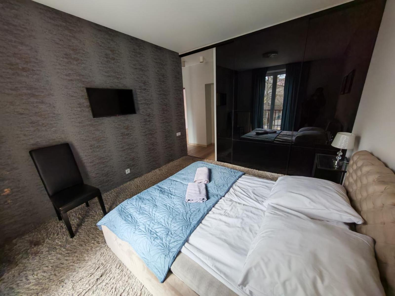 Nowoczesny Apartament III Al. Nmp Częstochowa Eksteriør billede