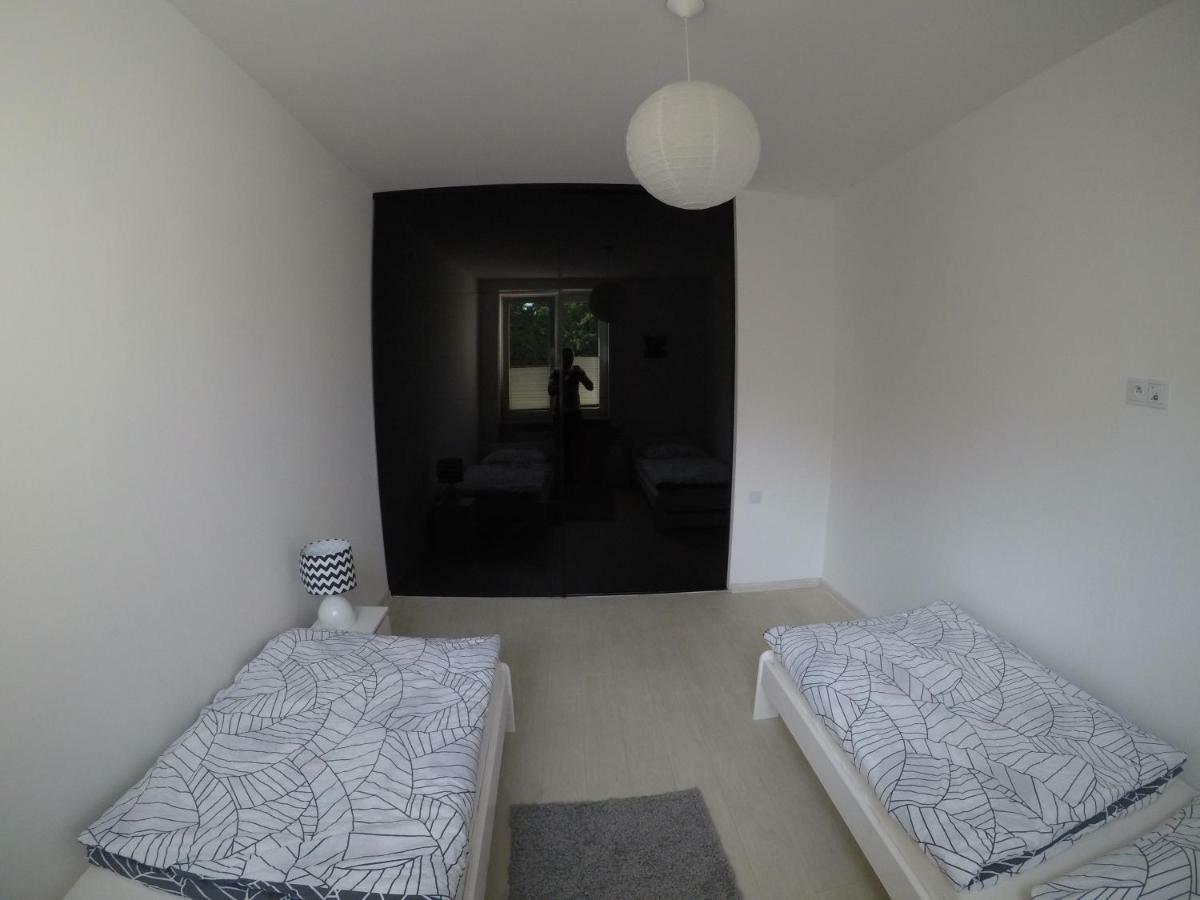 Nowoczesny Apartament III Al. Nmp Częstochowa Eksteriør billede