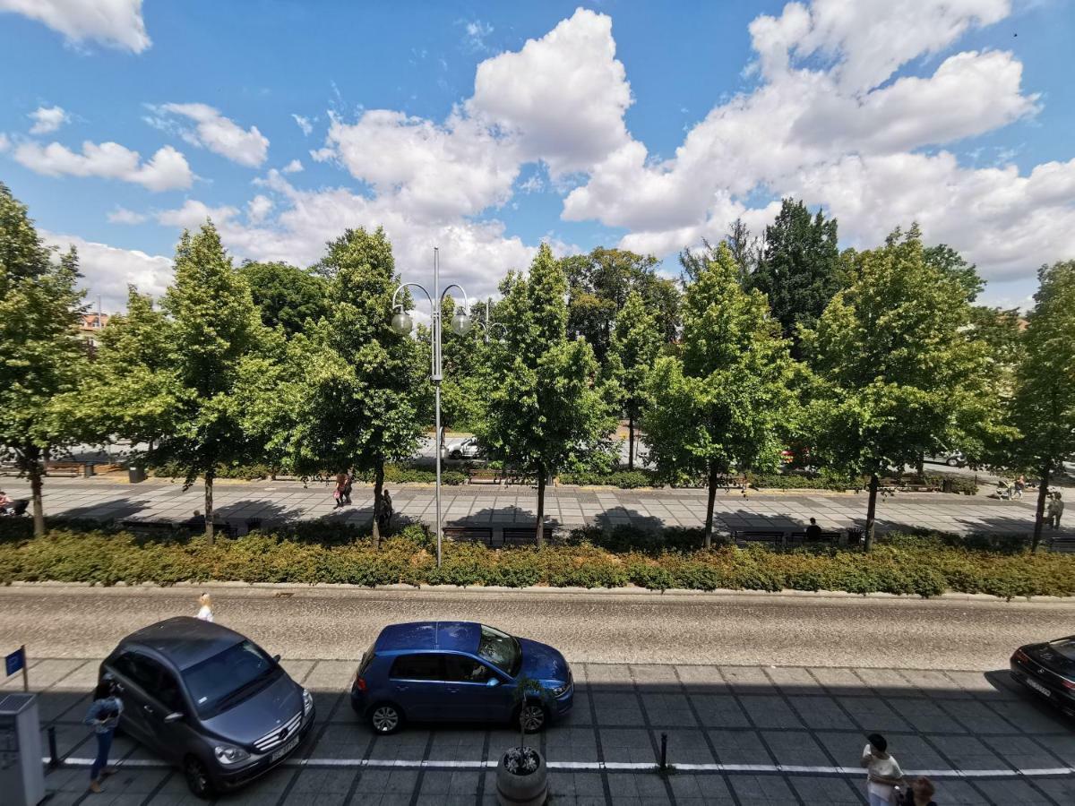 Nowoczesny Apartament III Al. Nmp Częstochowa Eksteriør billede