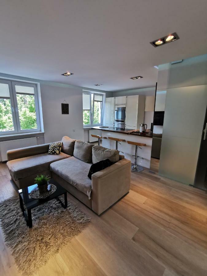 Nowoczesny Apartament III Al. Nmp Częstochowa Eksteriør billede