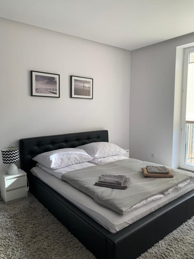 Nowoczesny Apartament III Al. Nmp Częstochowa Eksteriør billede